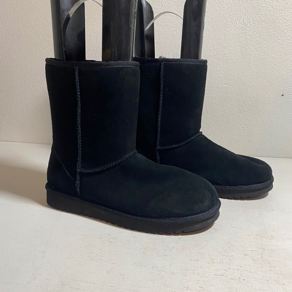 Koolaburra by UGG Victoria Short Black Suede Womens 10 Winter Shoes